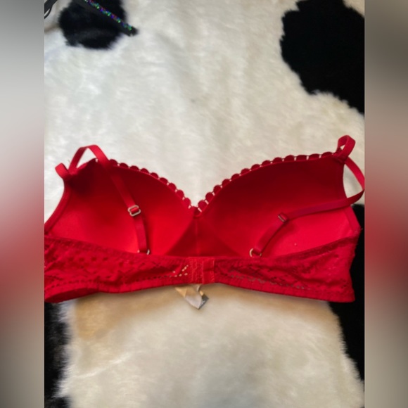 Lucky brand red lace bra - Picture 2 of 3
